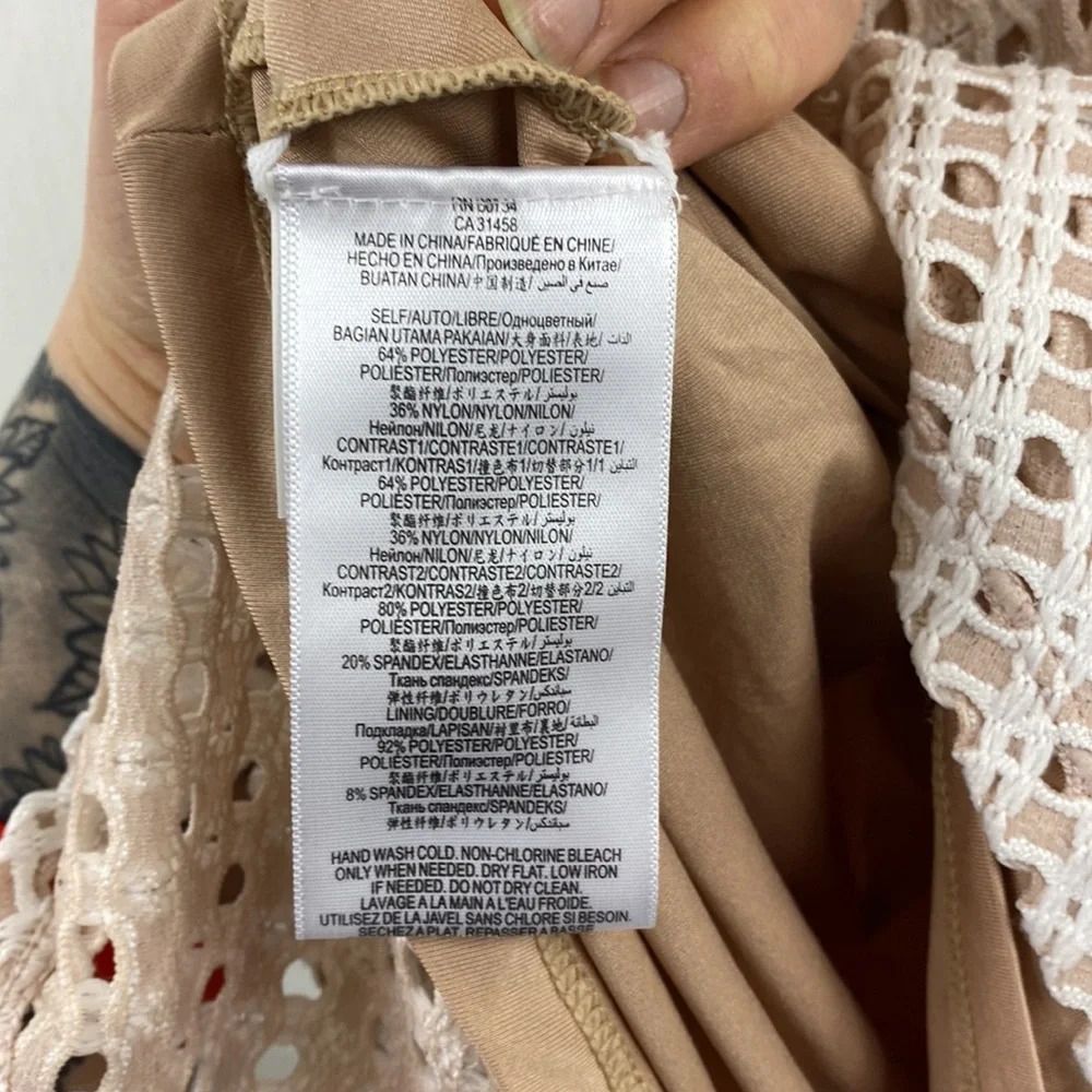 BCBGMAXAZRIA 'Elyze' Lace-Blocked Dress - Picture 11 of 12